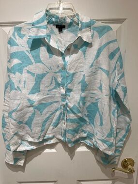 EUC Ann Taylor Turquoise and White Floral Button-Down Linen Shirt